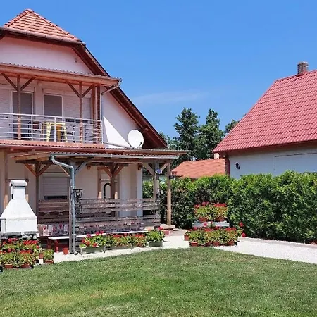 Mit Pool, Wlan Direkt Am 70qm Balatonmáriafürdő