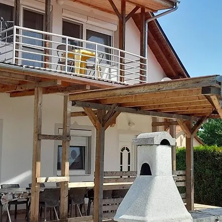 公寓 Mit Pool, Wlan Direkt Am 70qm